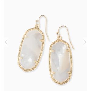 Kendra Scott Elle gold drop earrings